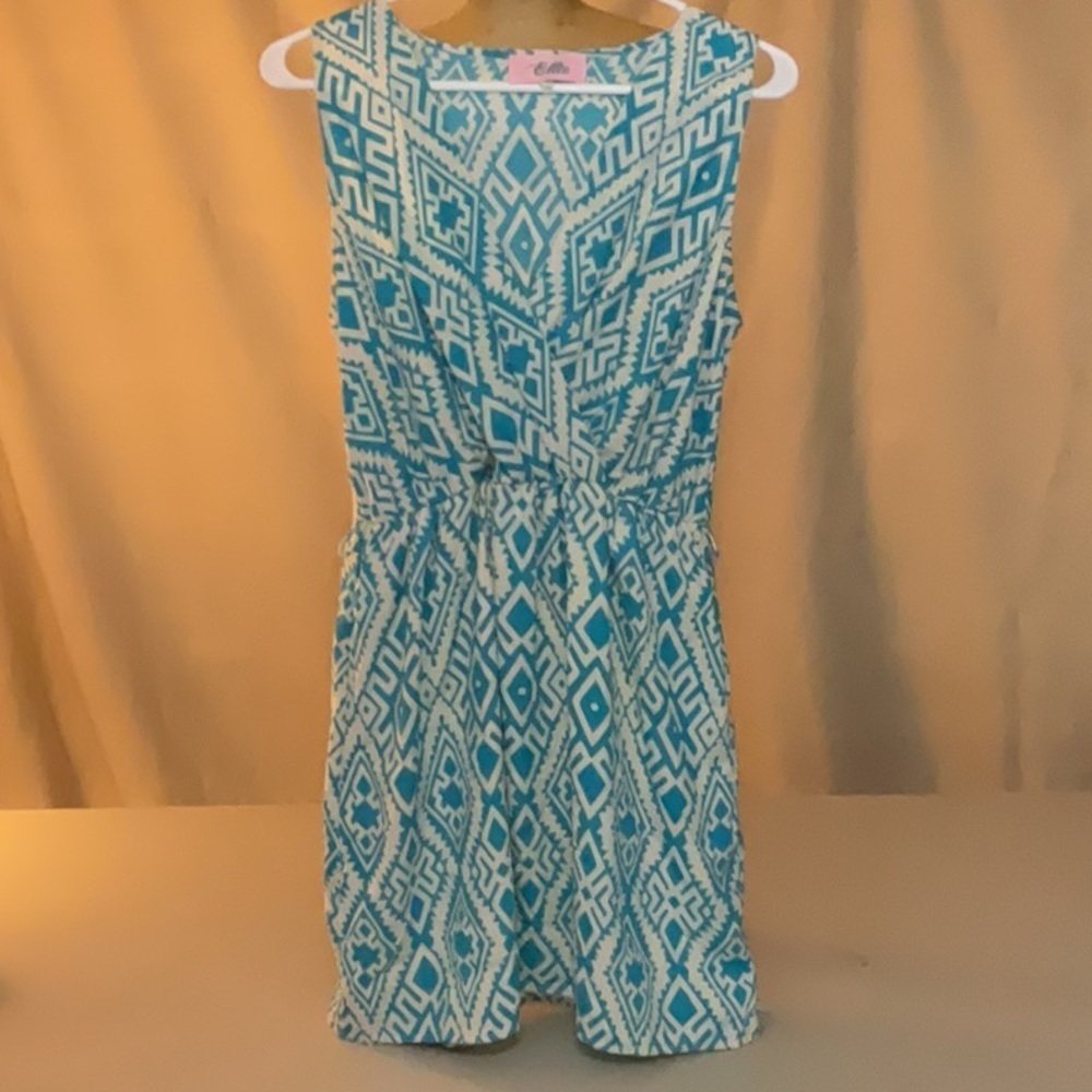 EUC woman’s ELLIE sleeveless dress